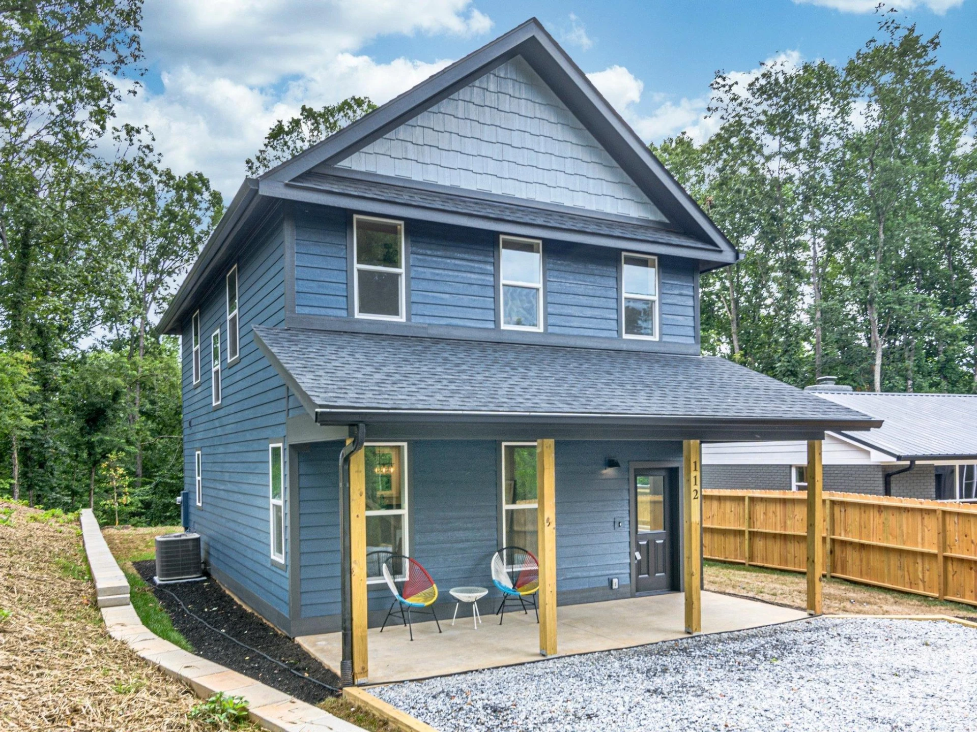 112 Shady Oak Drive - Photo 2