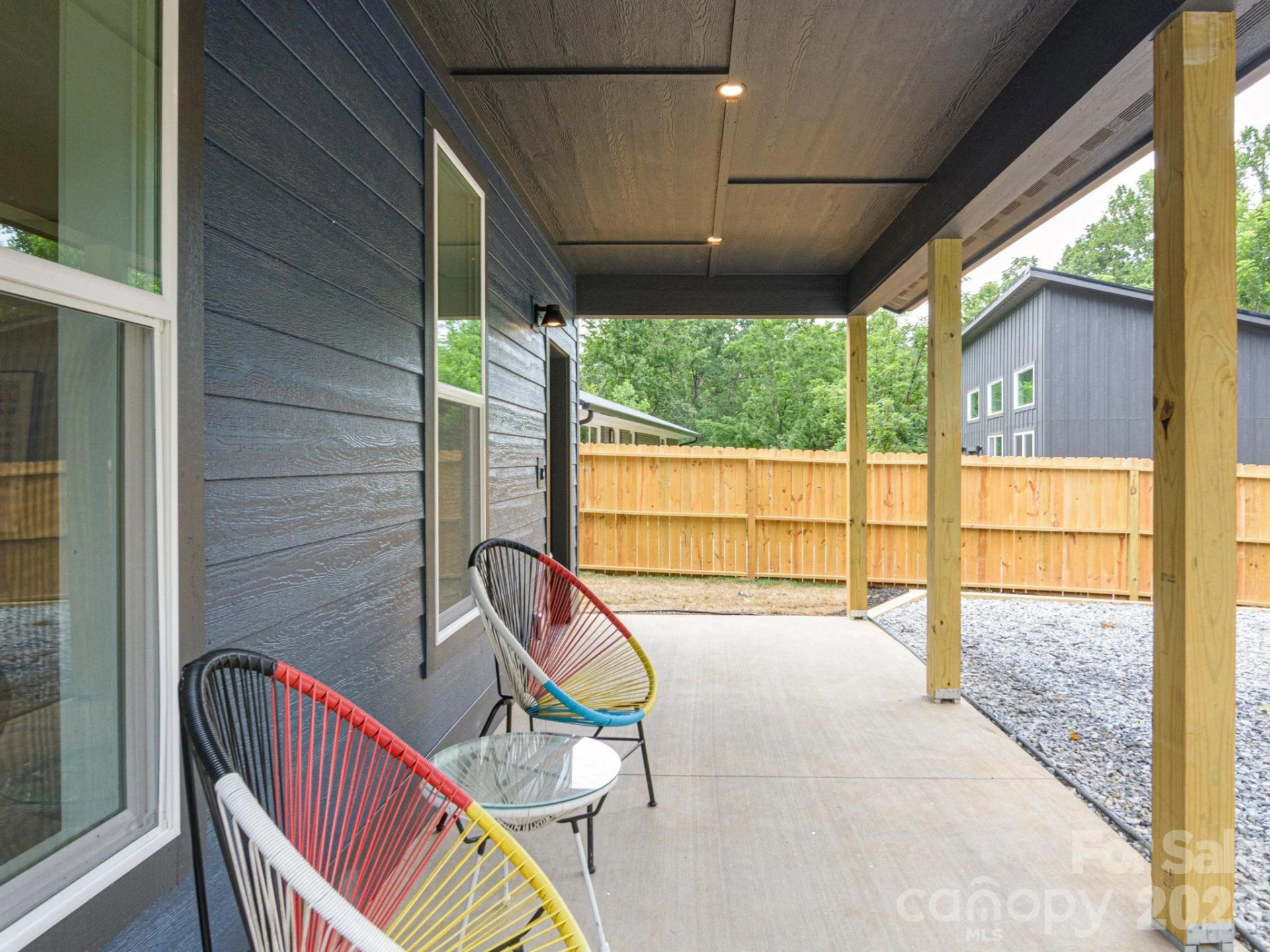 112 Shady Oak Drive - Photo 6