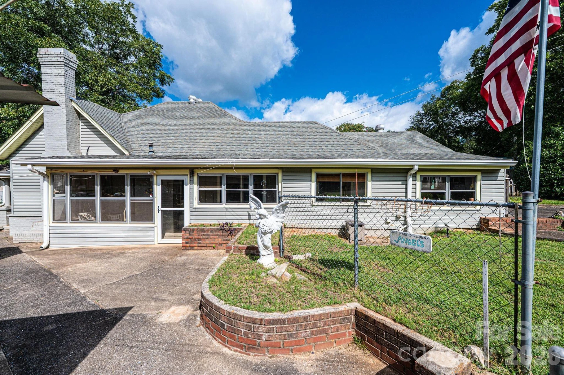 335 Harmon Street - Photo 34