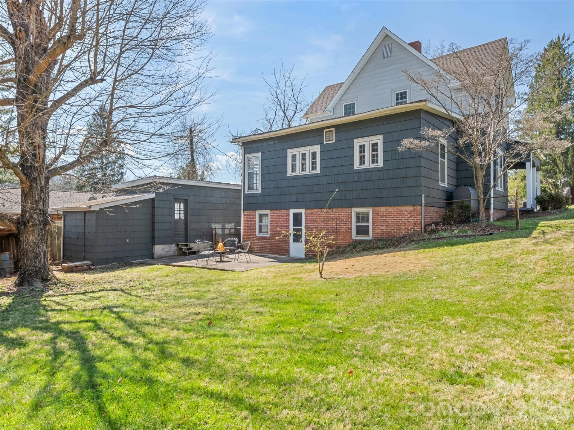 151 Hampton Heights - Photo 11