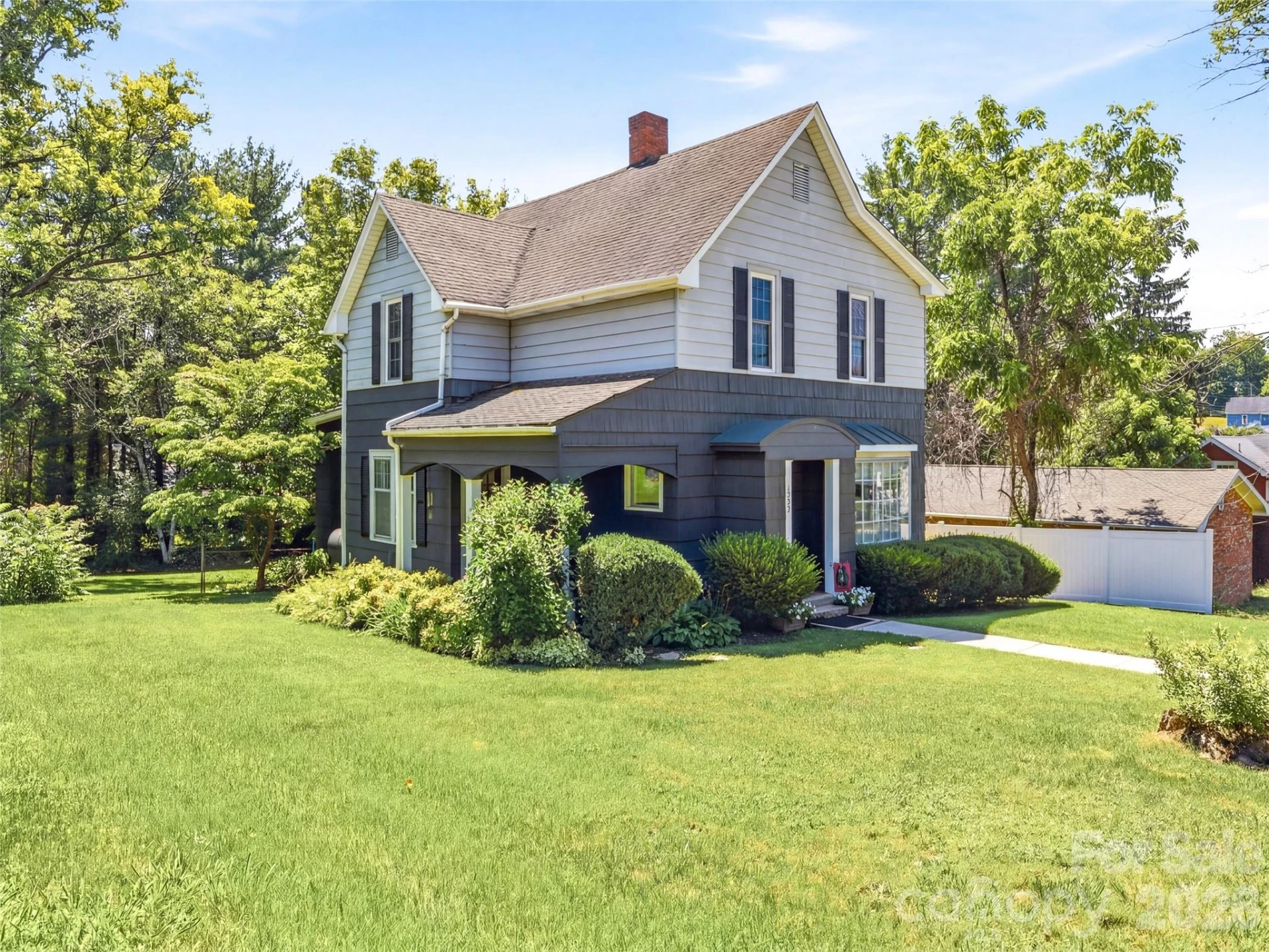 151 Hampton Heights - Photo 4