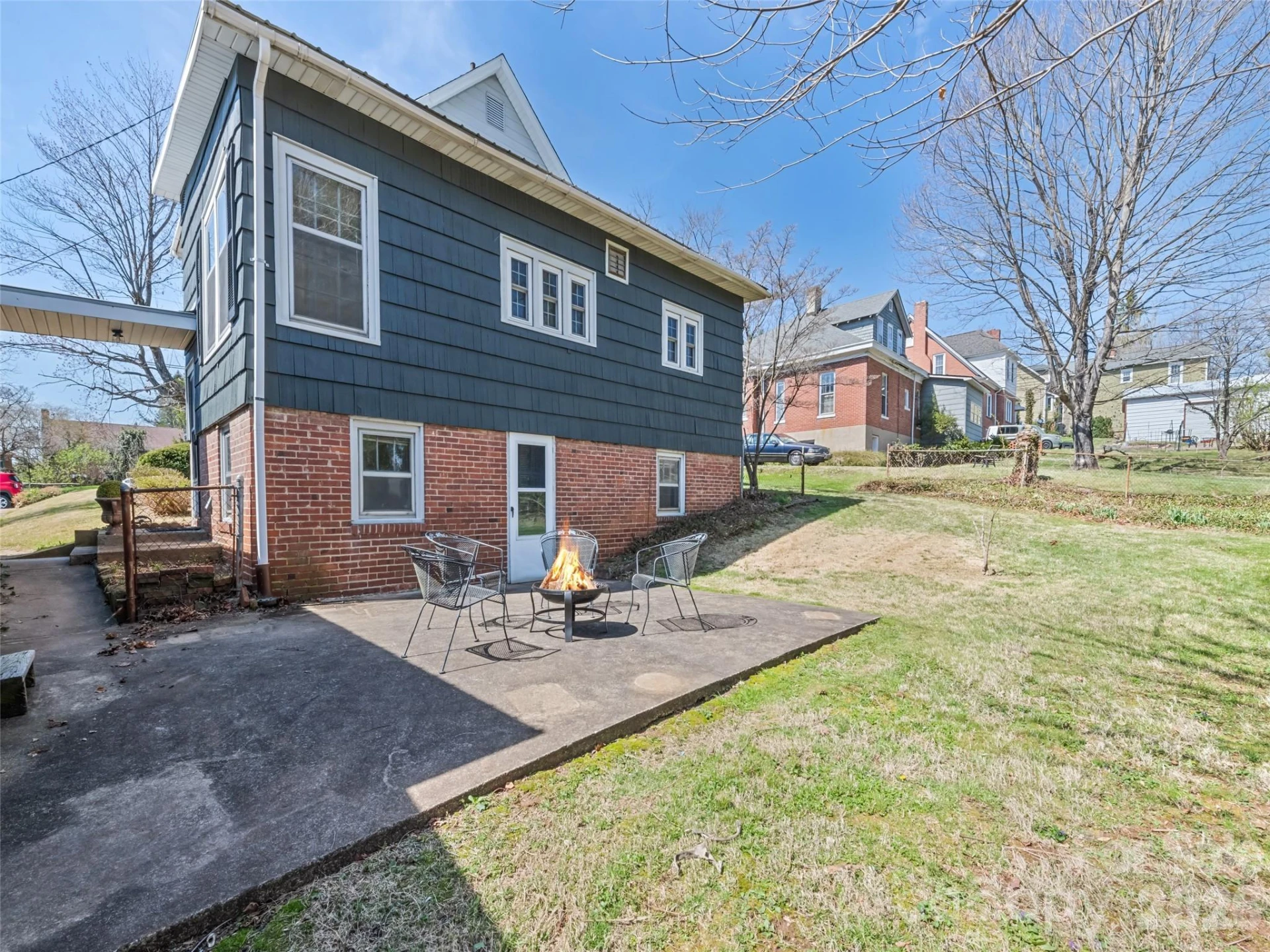 151 Hampton Heights - Photo 10