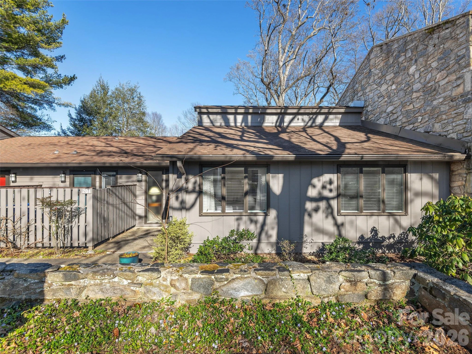 201 Crowfields Drive