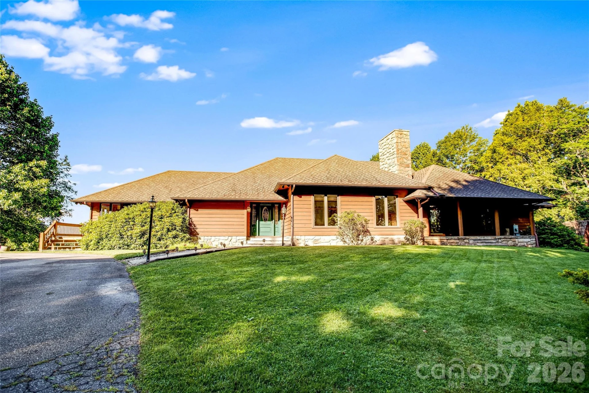 1087 Brigadoon Drive