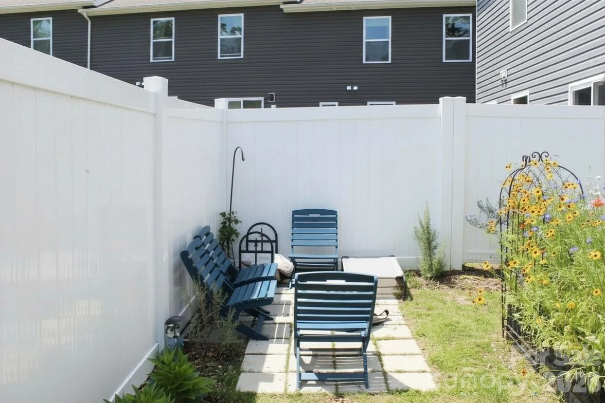 83 Malcolm Court - Photo 27