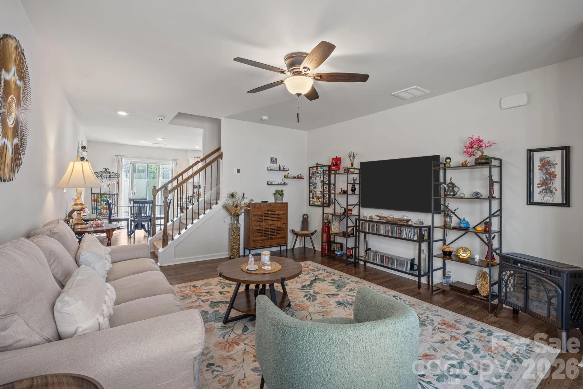 83 Malcolm Court - Photo 5