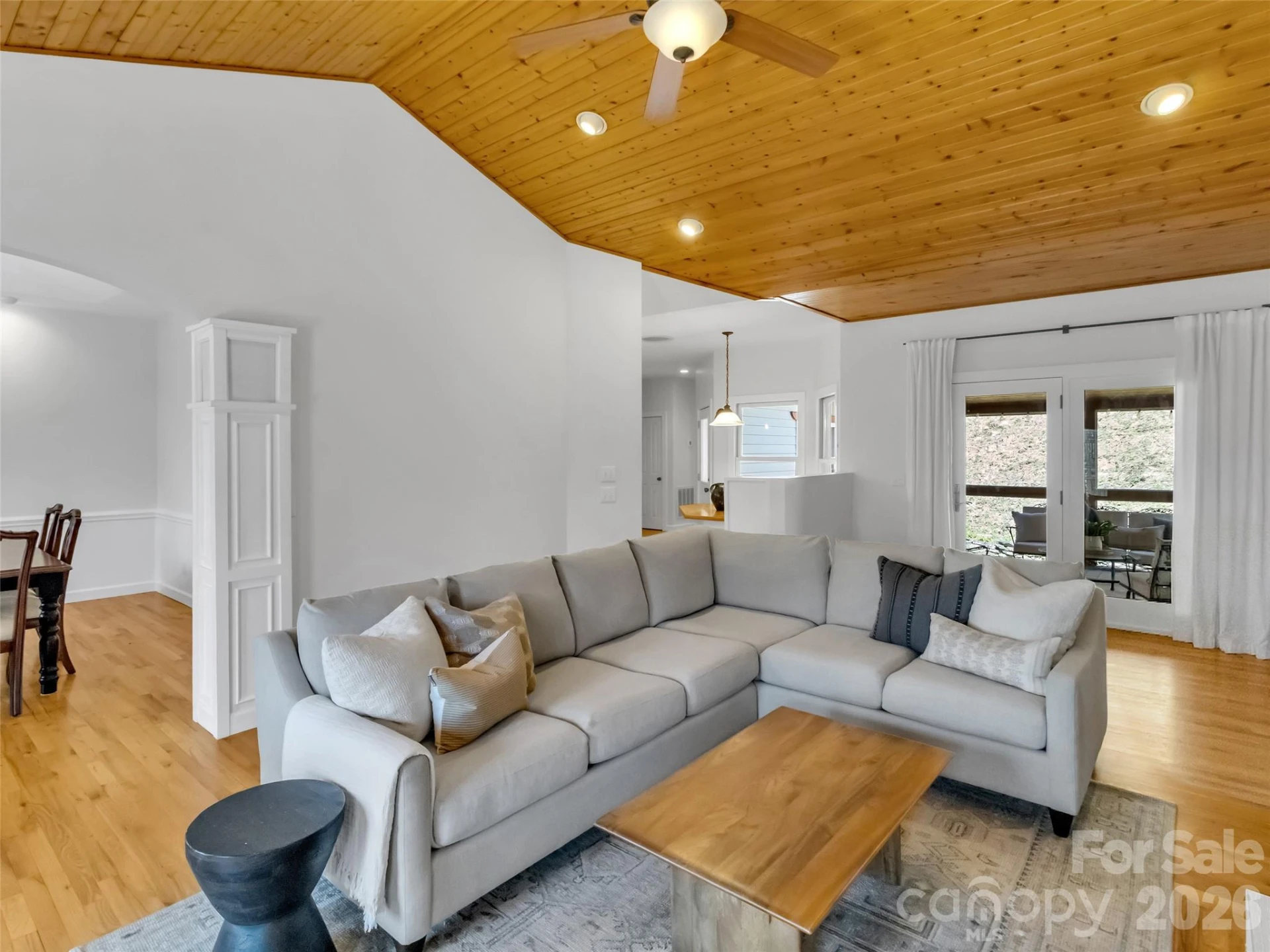 523 Brandywine Road - Photo 4