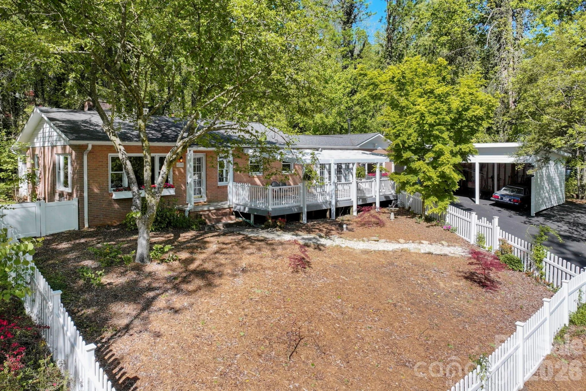 121 Wells Street - Photo 8