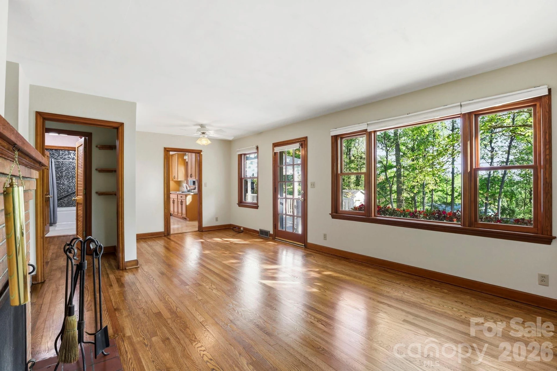 121 Wells Street - Photo 3