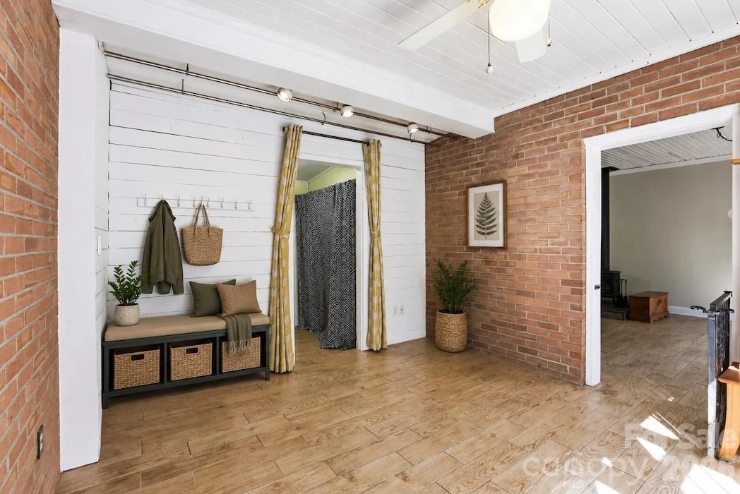 121 Wells Street - Photo 23