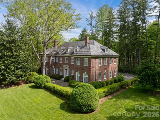 407 Vanderbilt Road