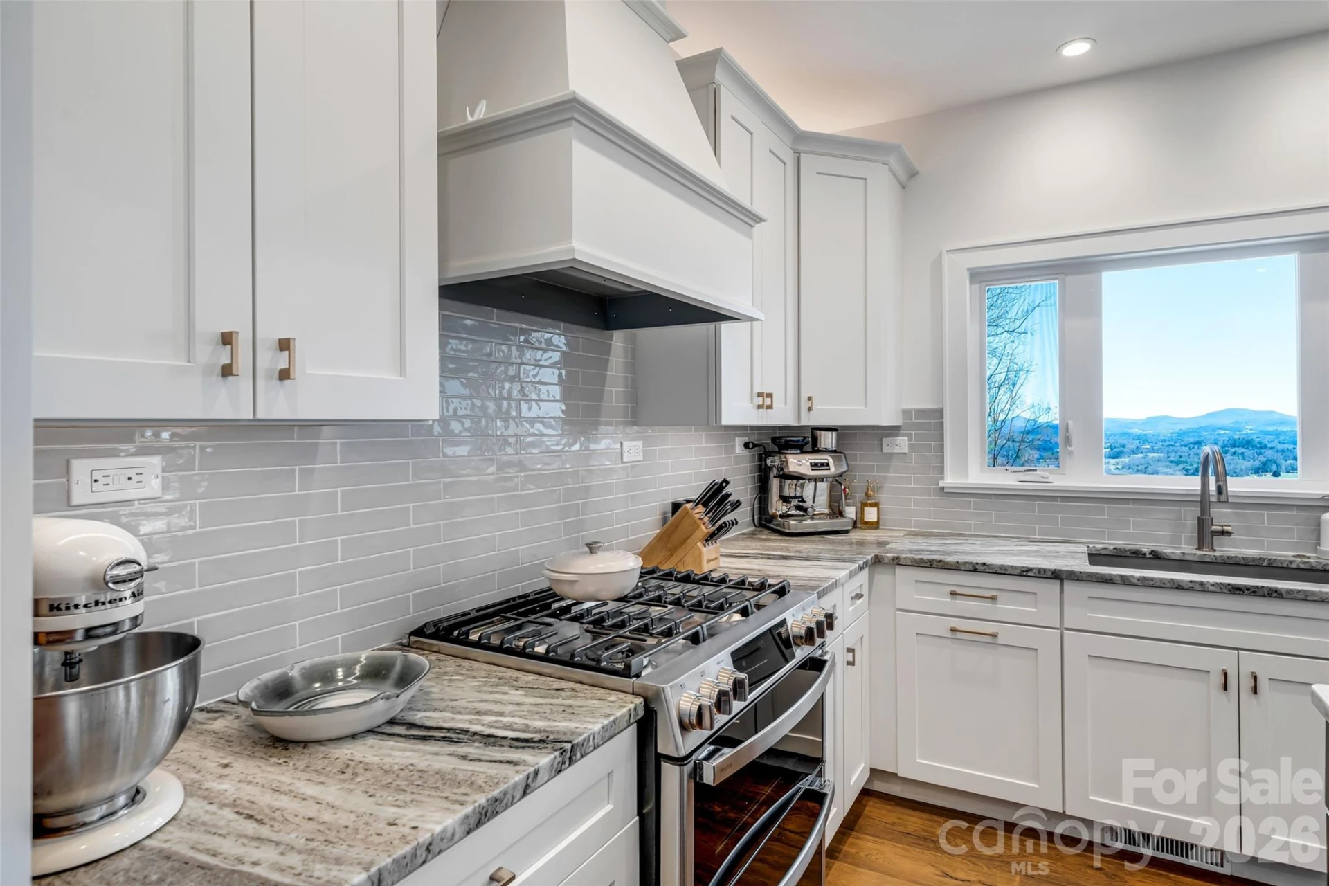 98 Rock Cliff Way - Photo 10