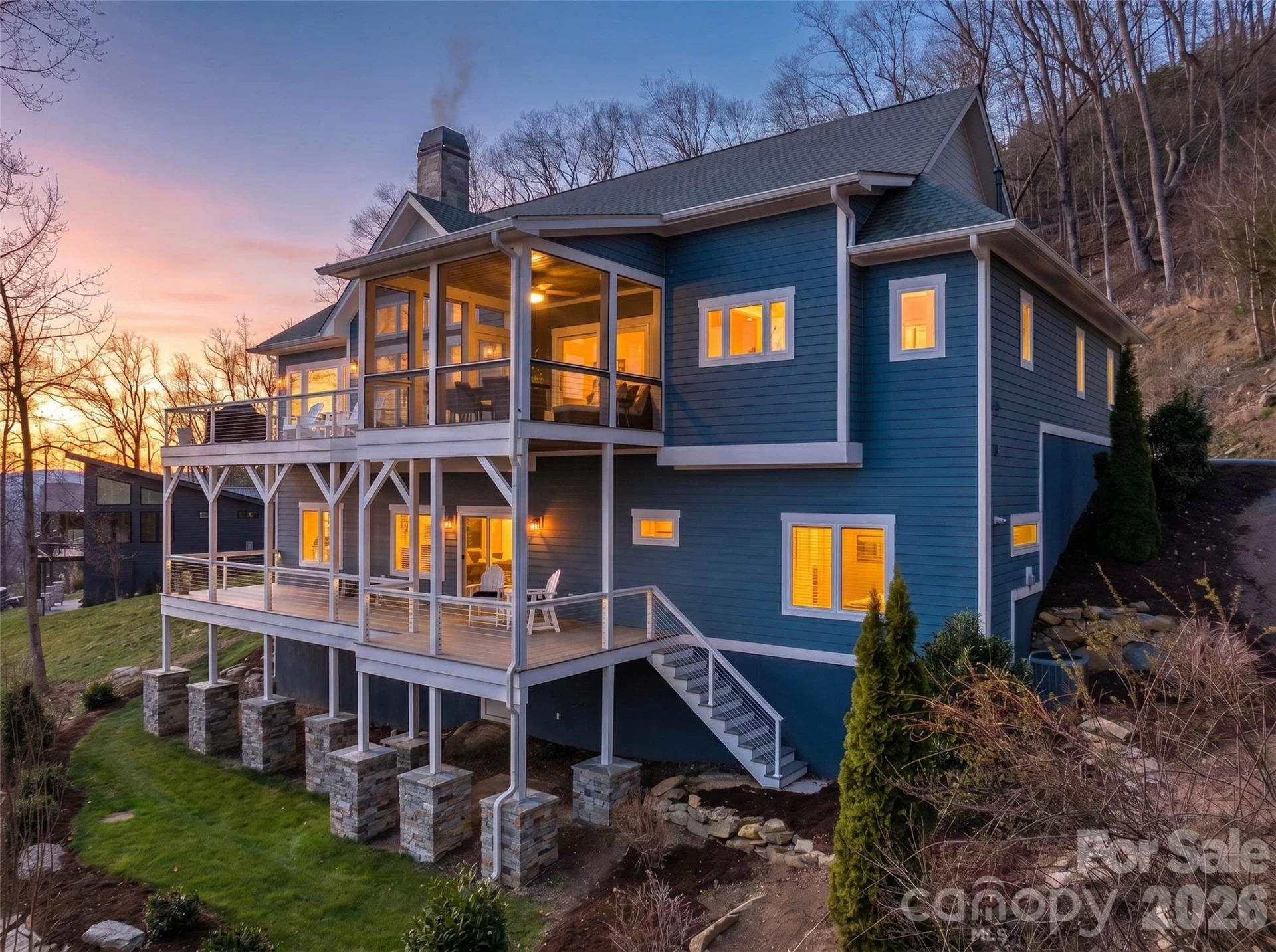 98 Rock Cliff Way