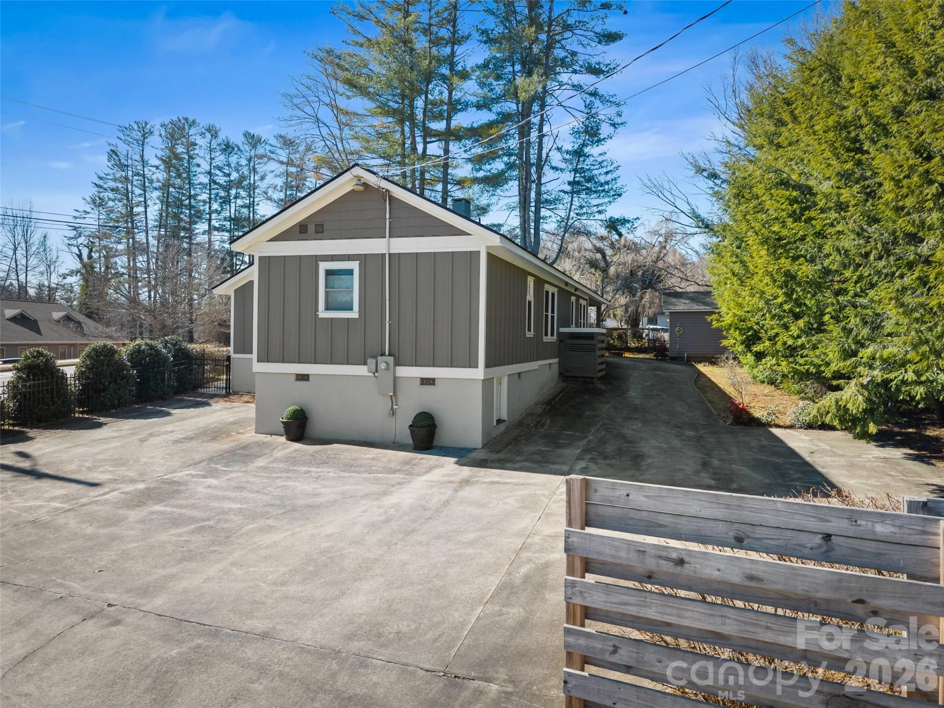 294 S Caldwell Street - Photo 4