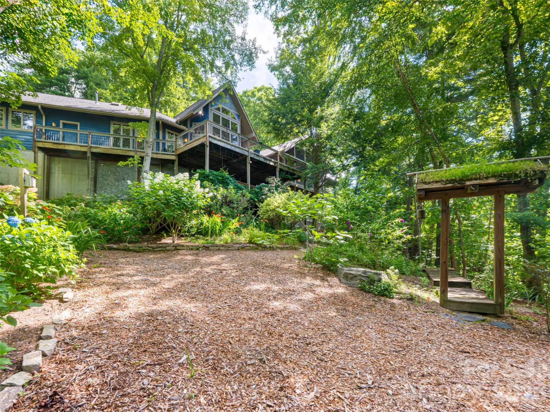 935 Whites Lake Boulevard - Photo 42
