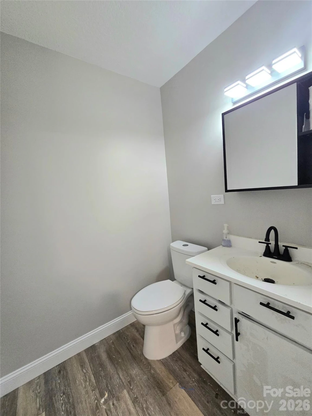 20 Mount Carmel Drive - Photo 8
