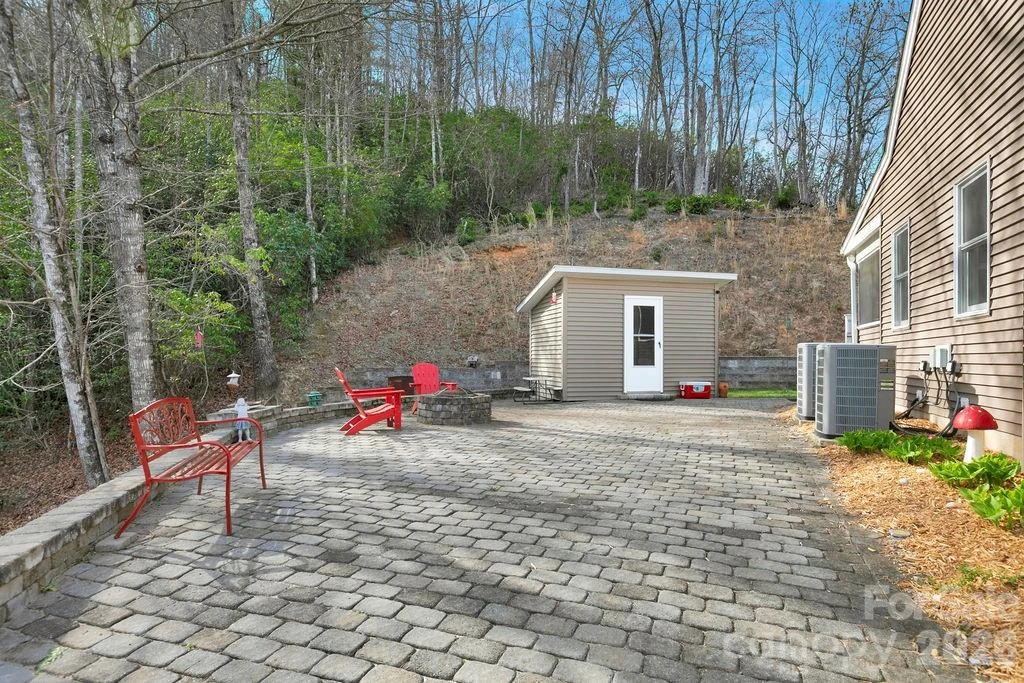 410 Forest Lake Road - Photo 34