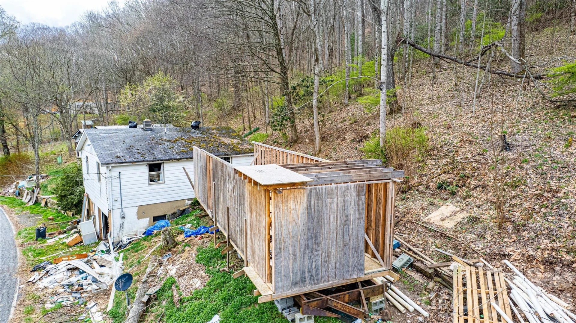2828 Chandler Creek Road - Photo 5