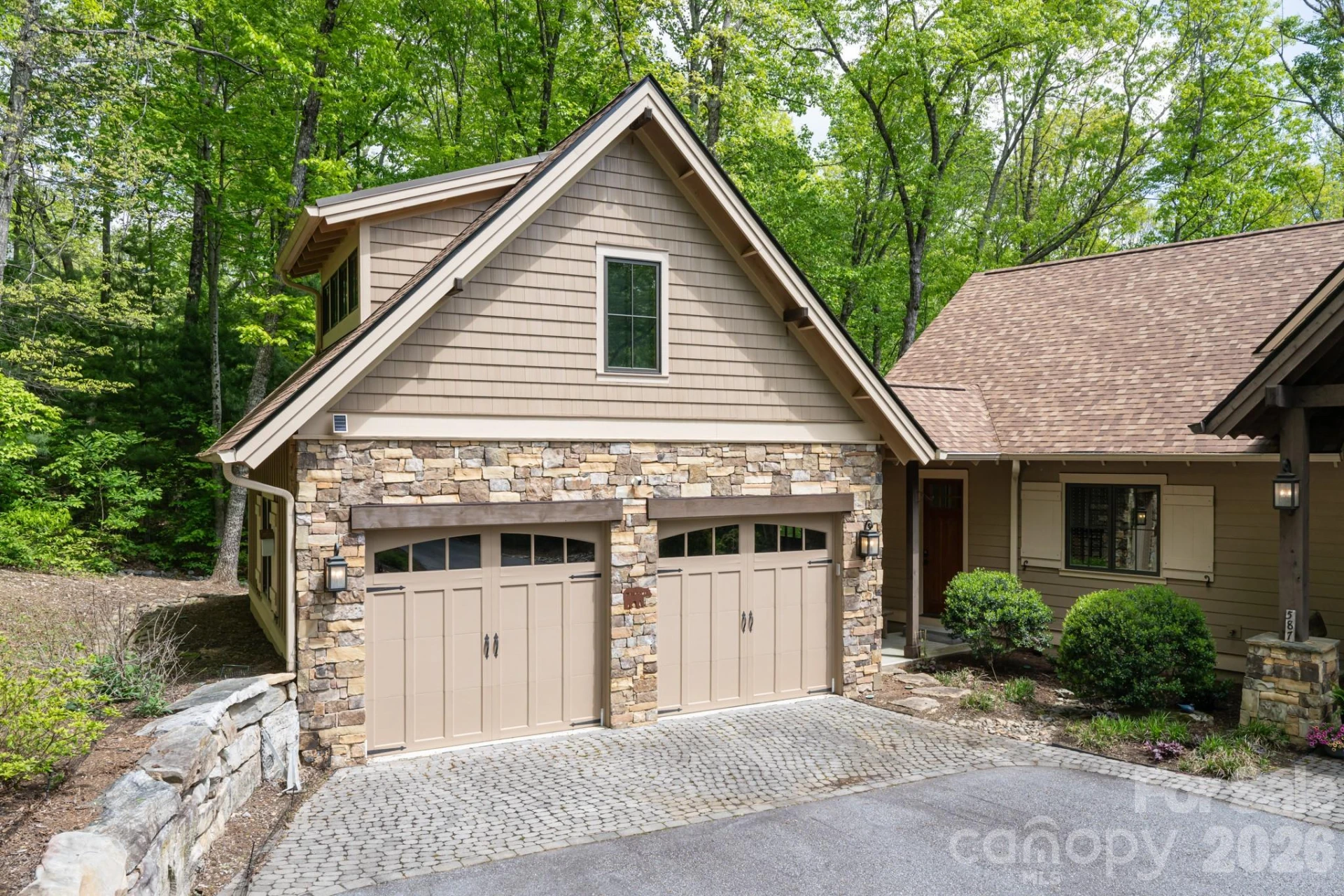 587 Autumn Sky Drive - Photo 37