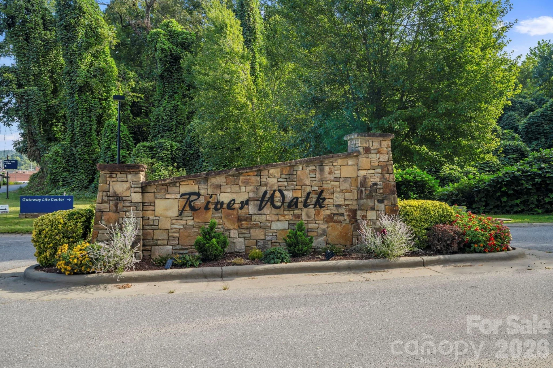 2 Breyerton Court - Photo 47