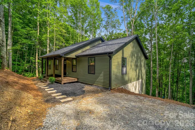 1282 Old Country Road