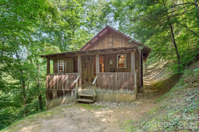 286 Rebel Drive, Hot Springs, NC, 28743
