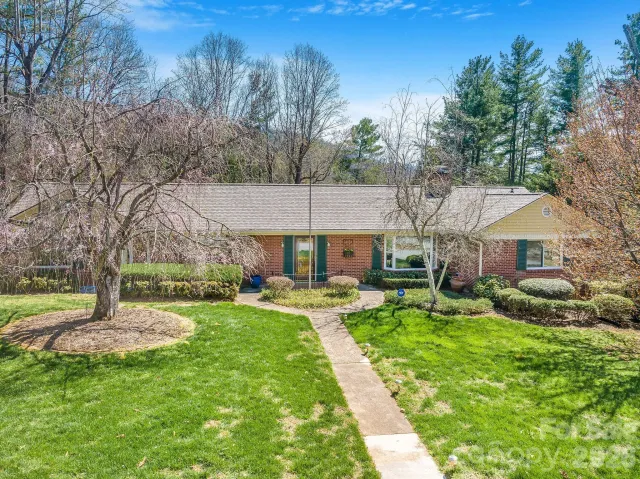 4 Dogwood Road