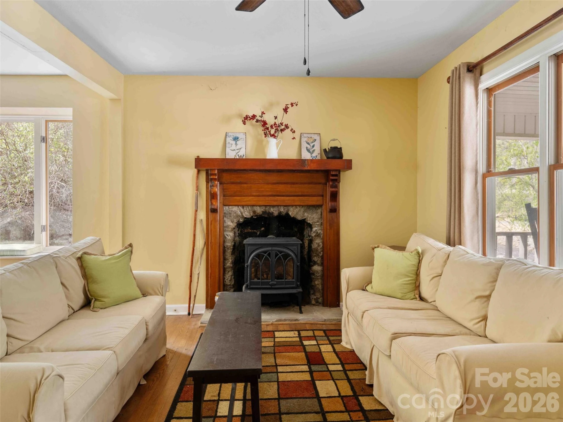 306 Southside Drive - Photo 12