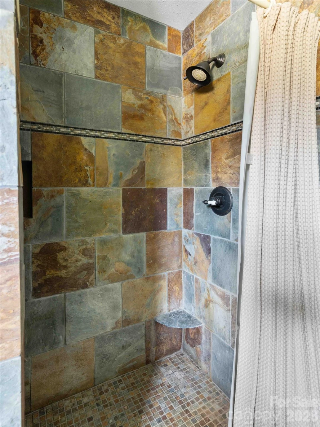 306 Southside Drive - Photo 20