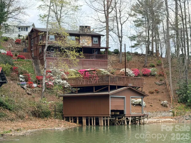 118 Rock Point Road
