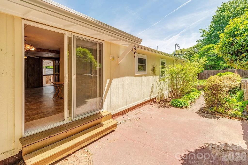 64 Haw Creek Circle - Photo 15