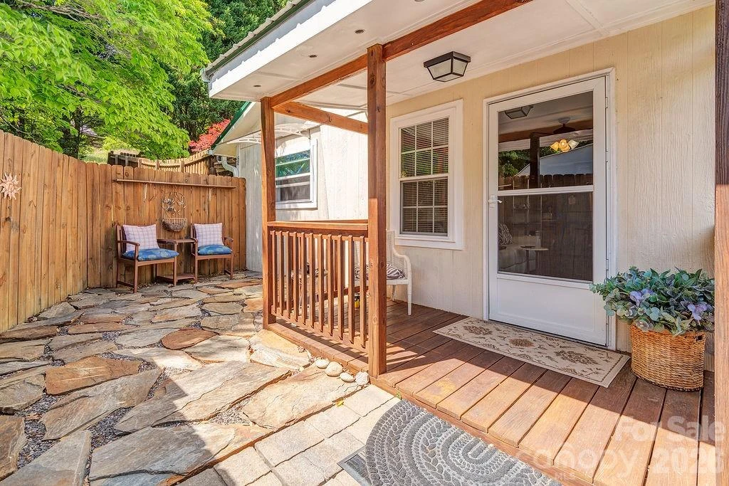 64 Haw Creek Circle - Photo 21
