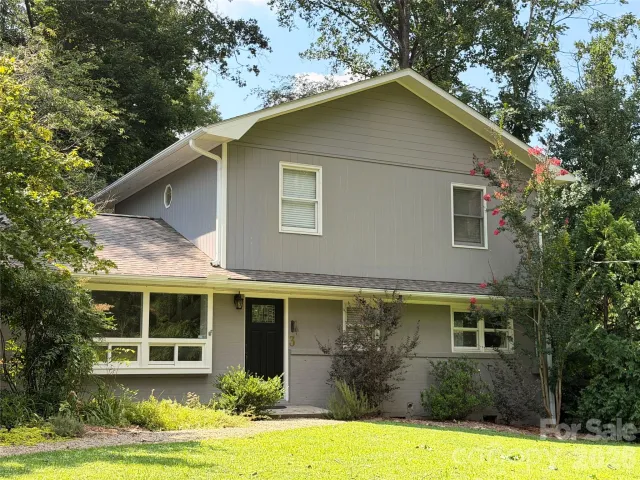 3 Ellenwood Drive