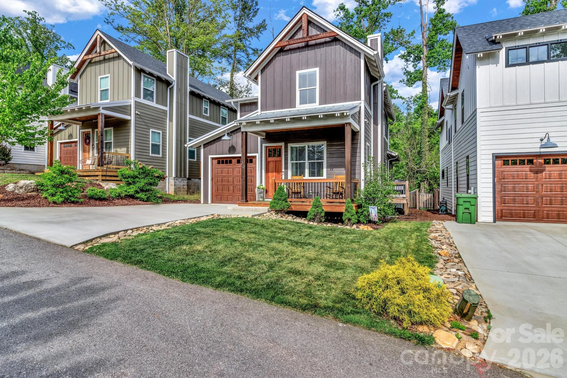 20 Phillip Lane - Photo 3