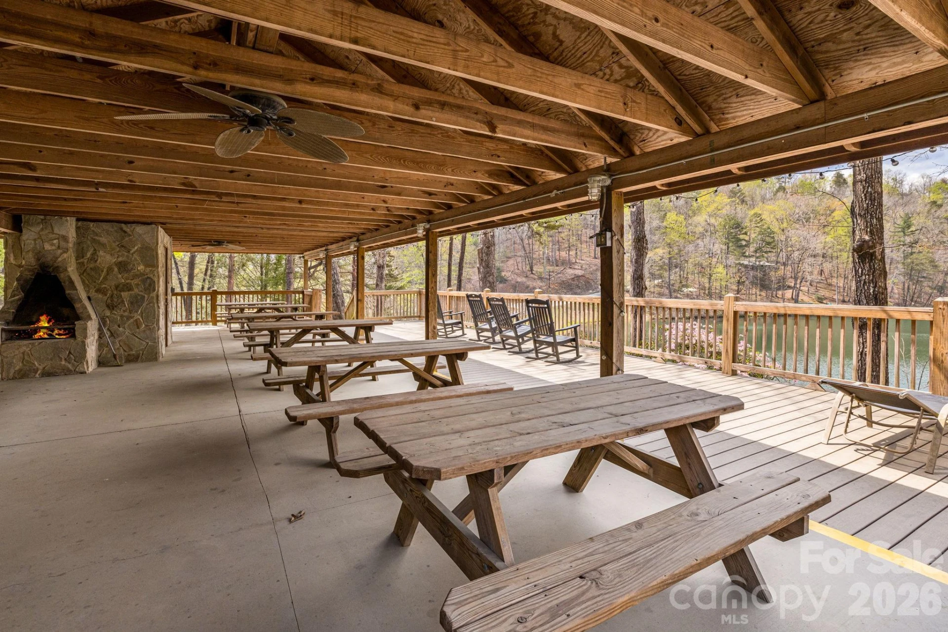 517 Pheasant Street - Photo 32