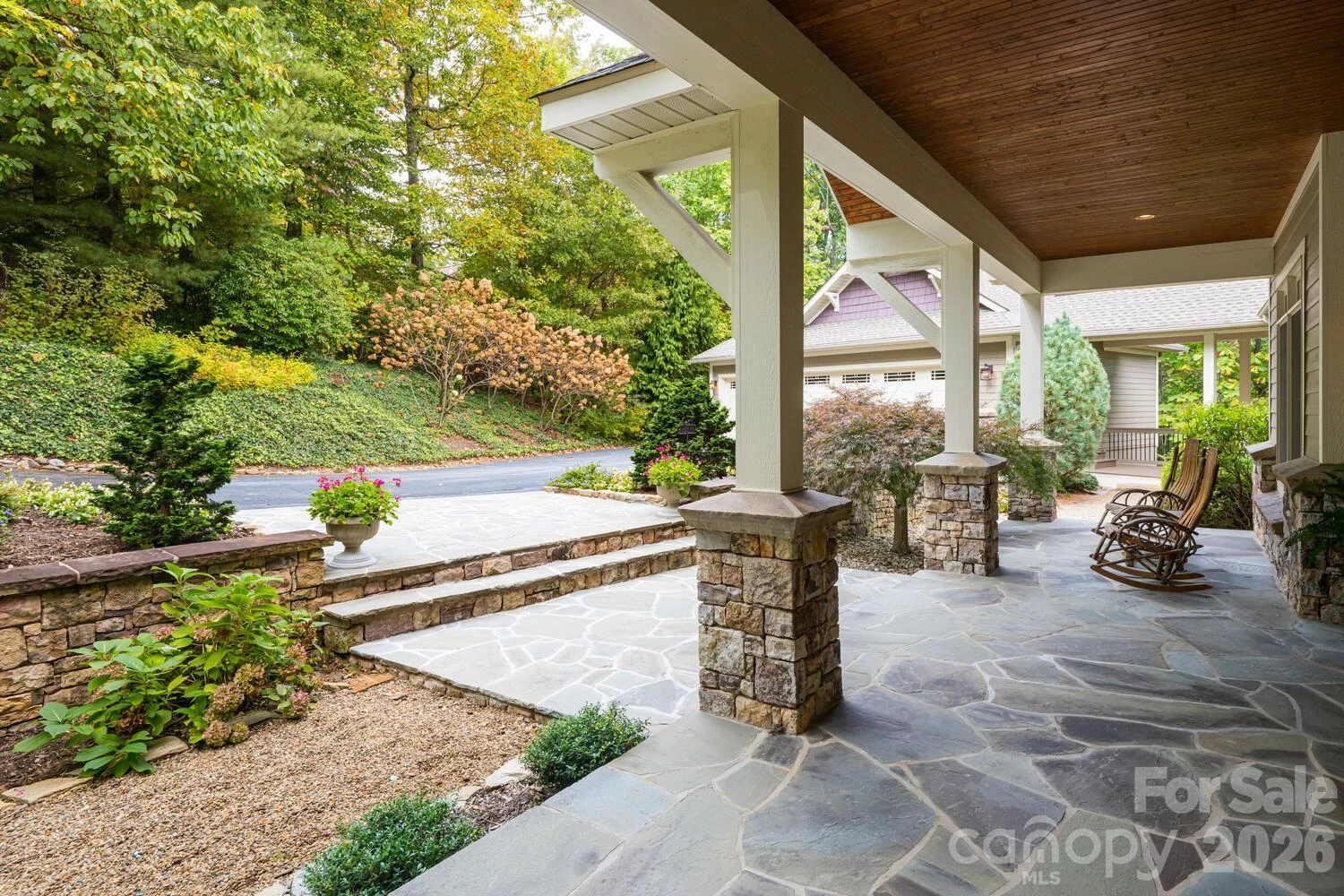 104 Mossridge Court - Photo 4