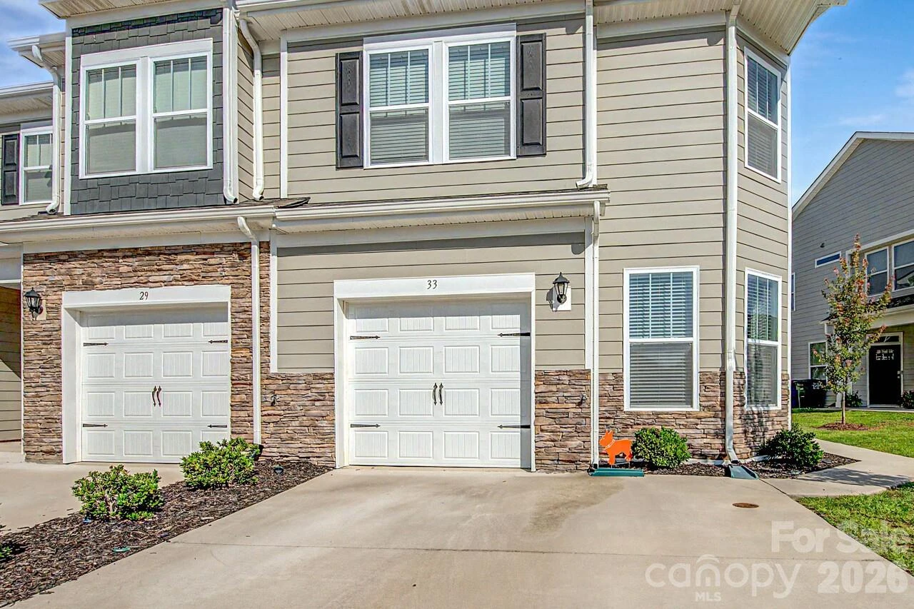33 Cedar Hill Road - Photo 2