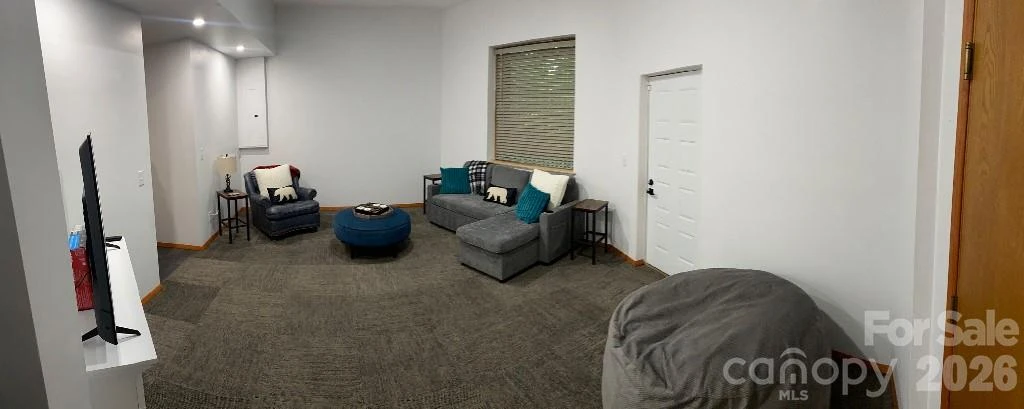 394 Jonathan Lane - Photo 29