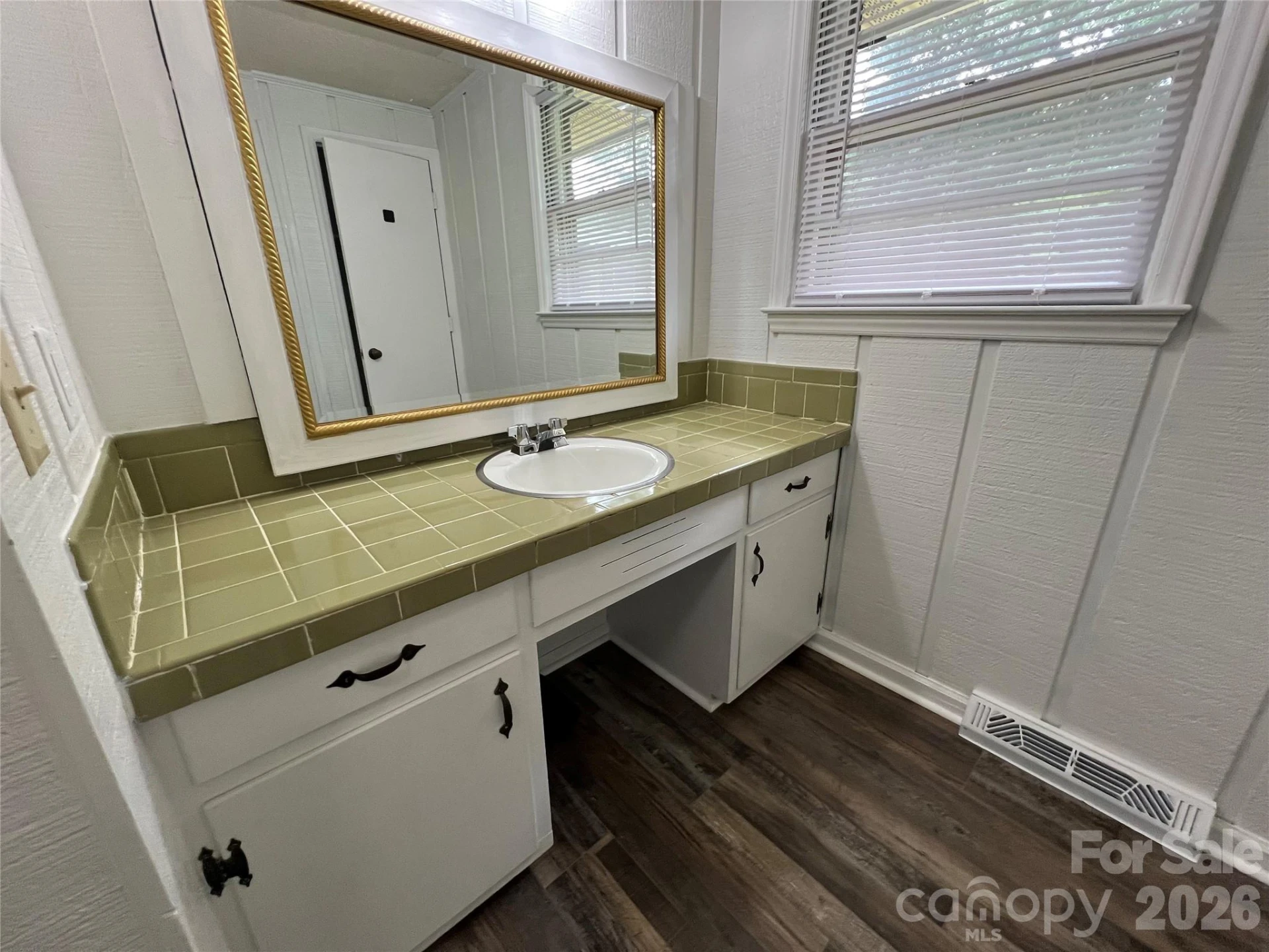 649 Pine Street Extension - Photo 23