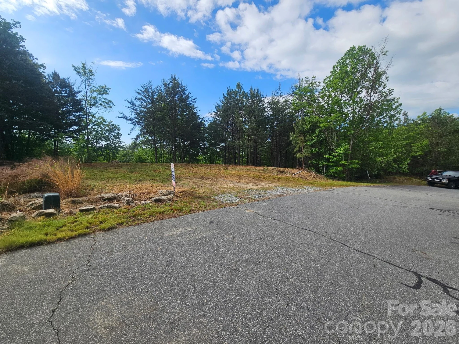 000 Holmstead Drive - Photo 11