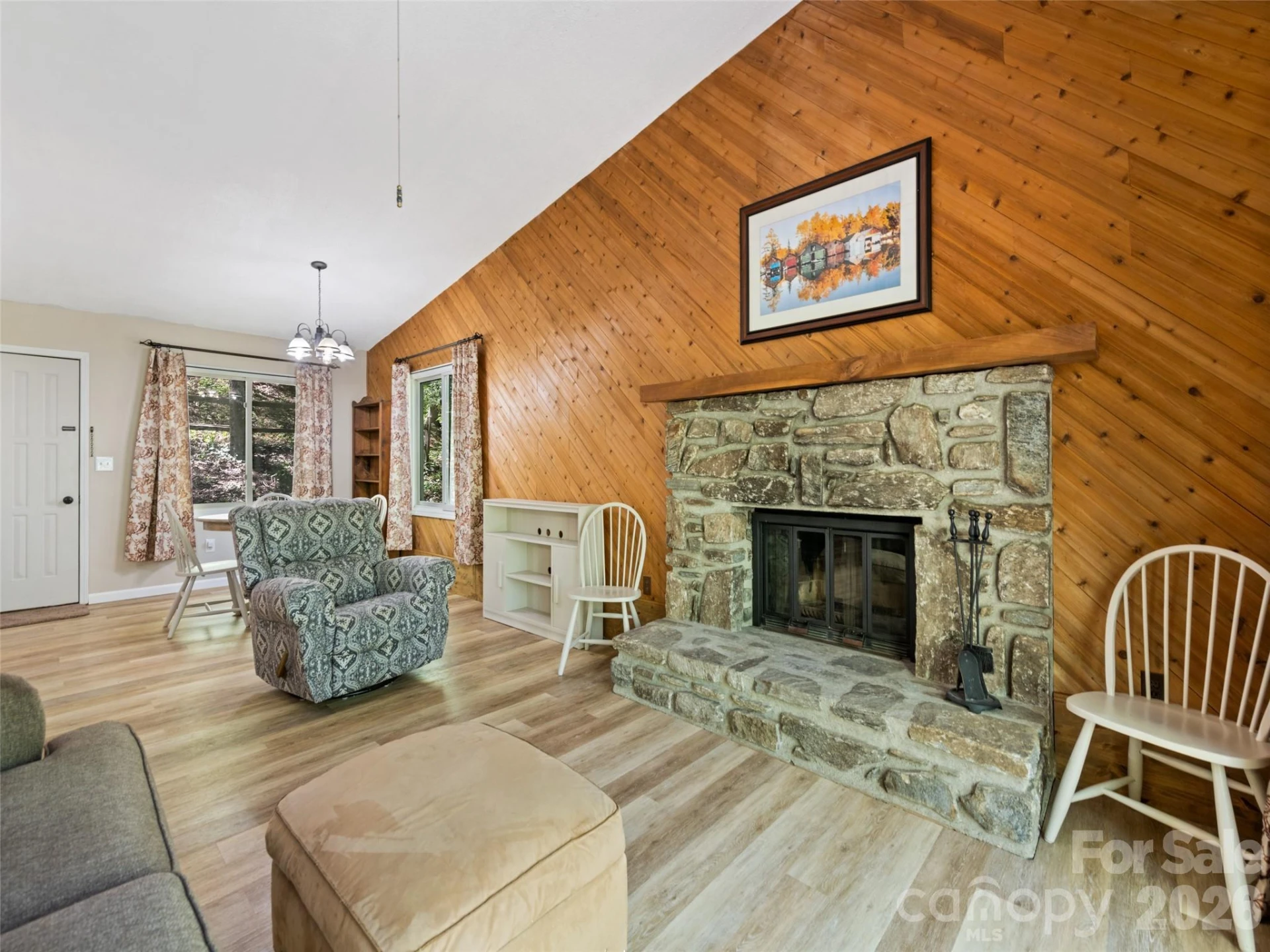 662 Locust Drive - Photo 6