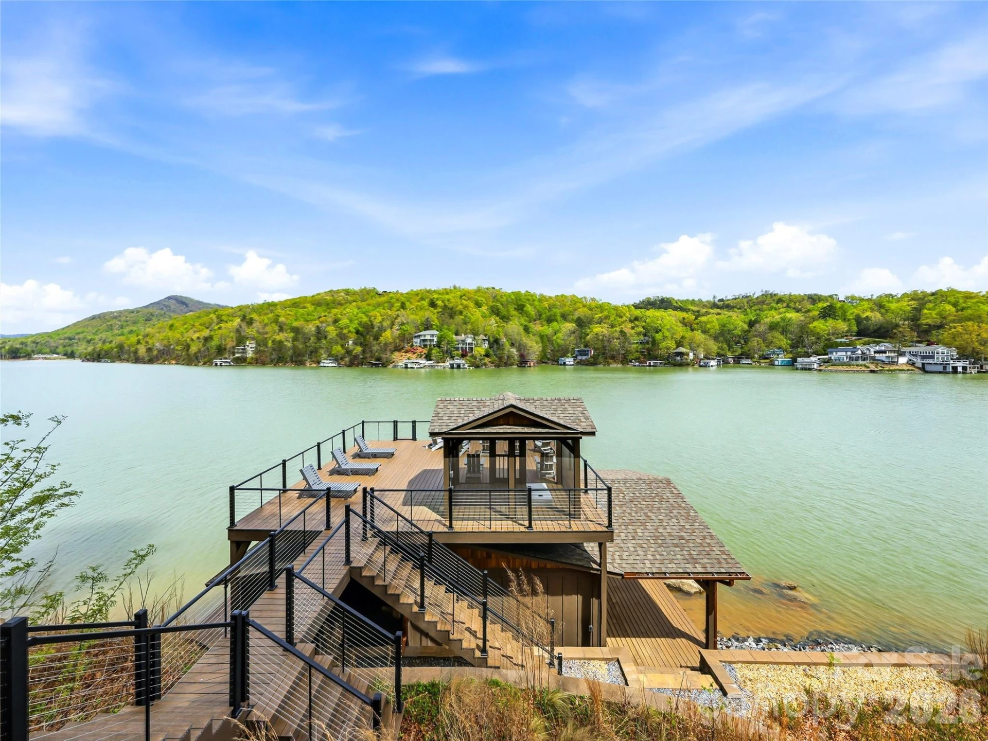 402 Holmstead Drive - Photo 4