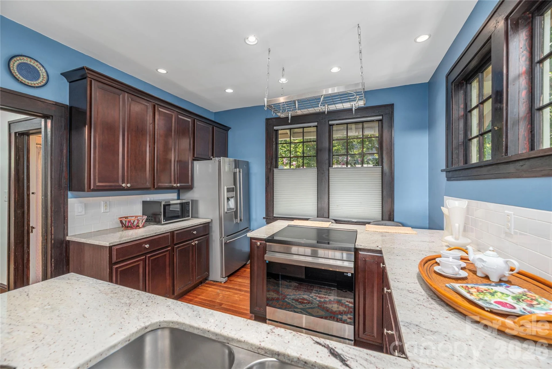 302 Hillside Street - Photo 21