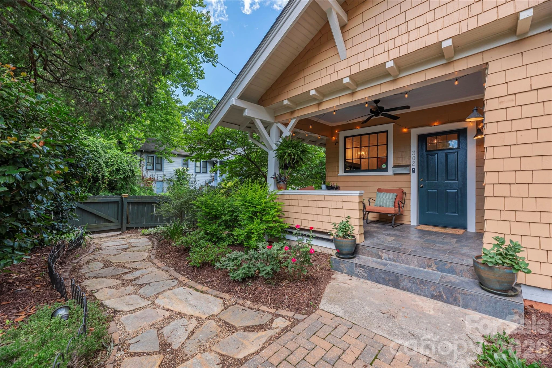 302 Hillside Street - Photo 7
