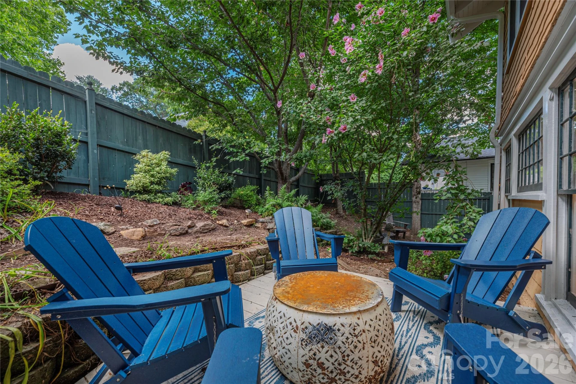 302 Hillside Street - Photo 34