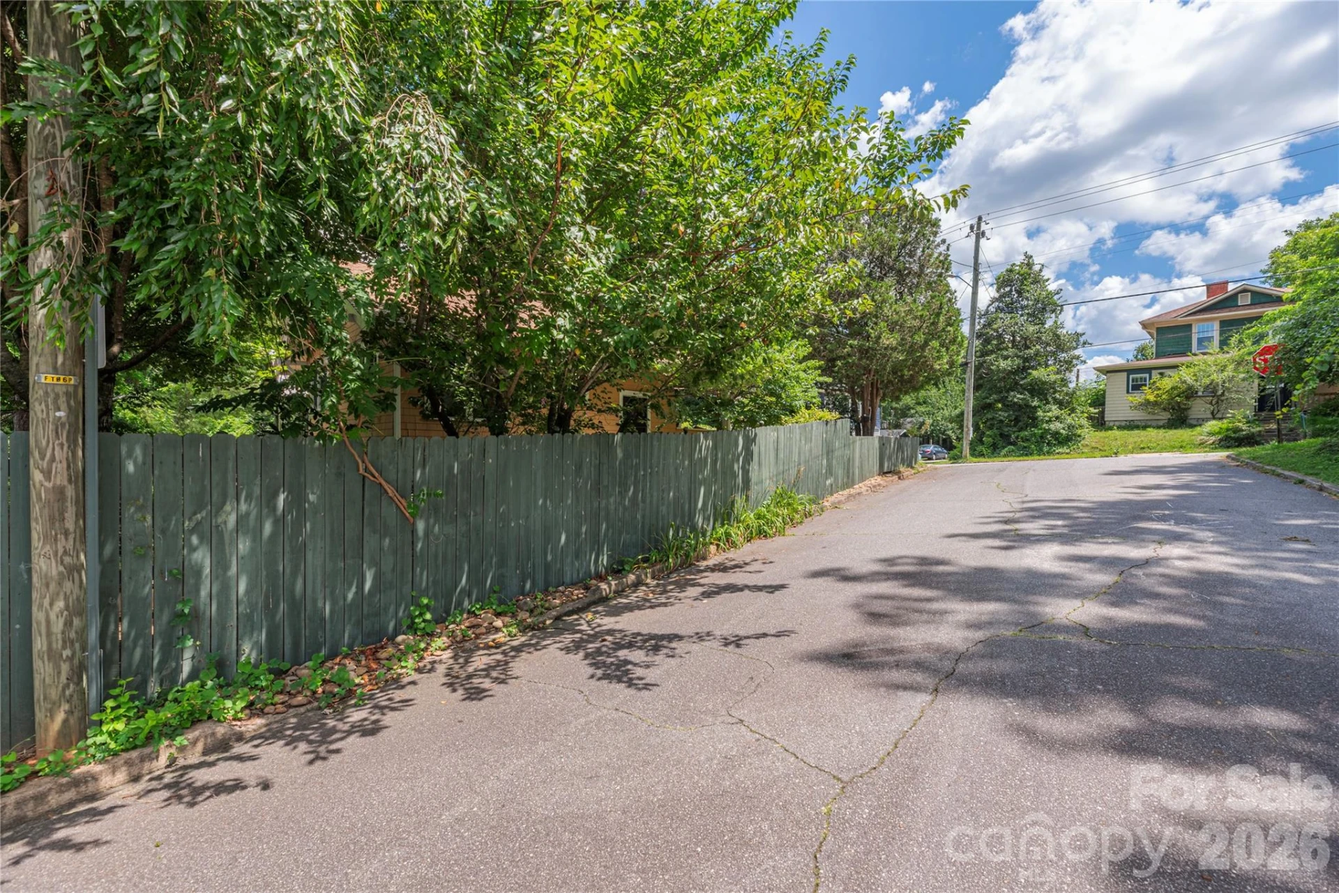 302 Hillside Street - Photo 37
