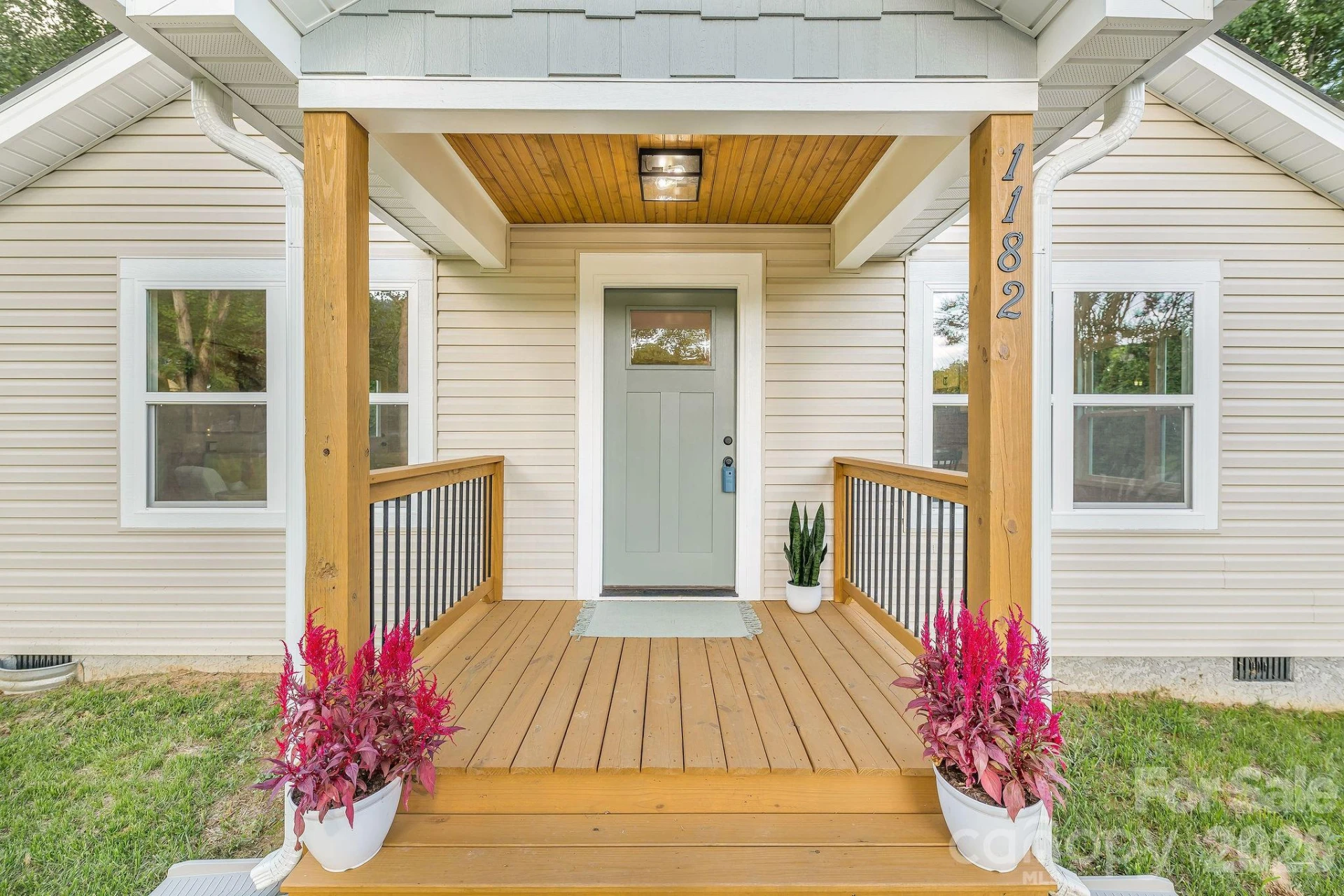 1182 Crabtree Road - Photo 2