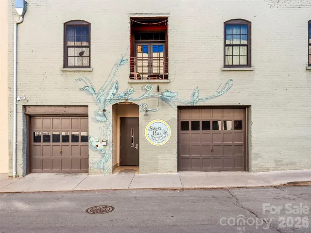 39 N Lexington Avenue