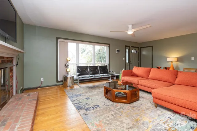 3 Quail Cove Road