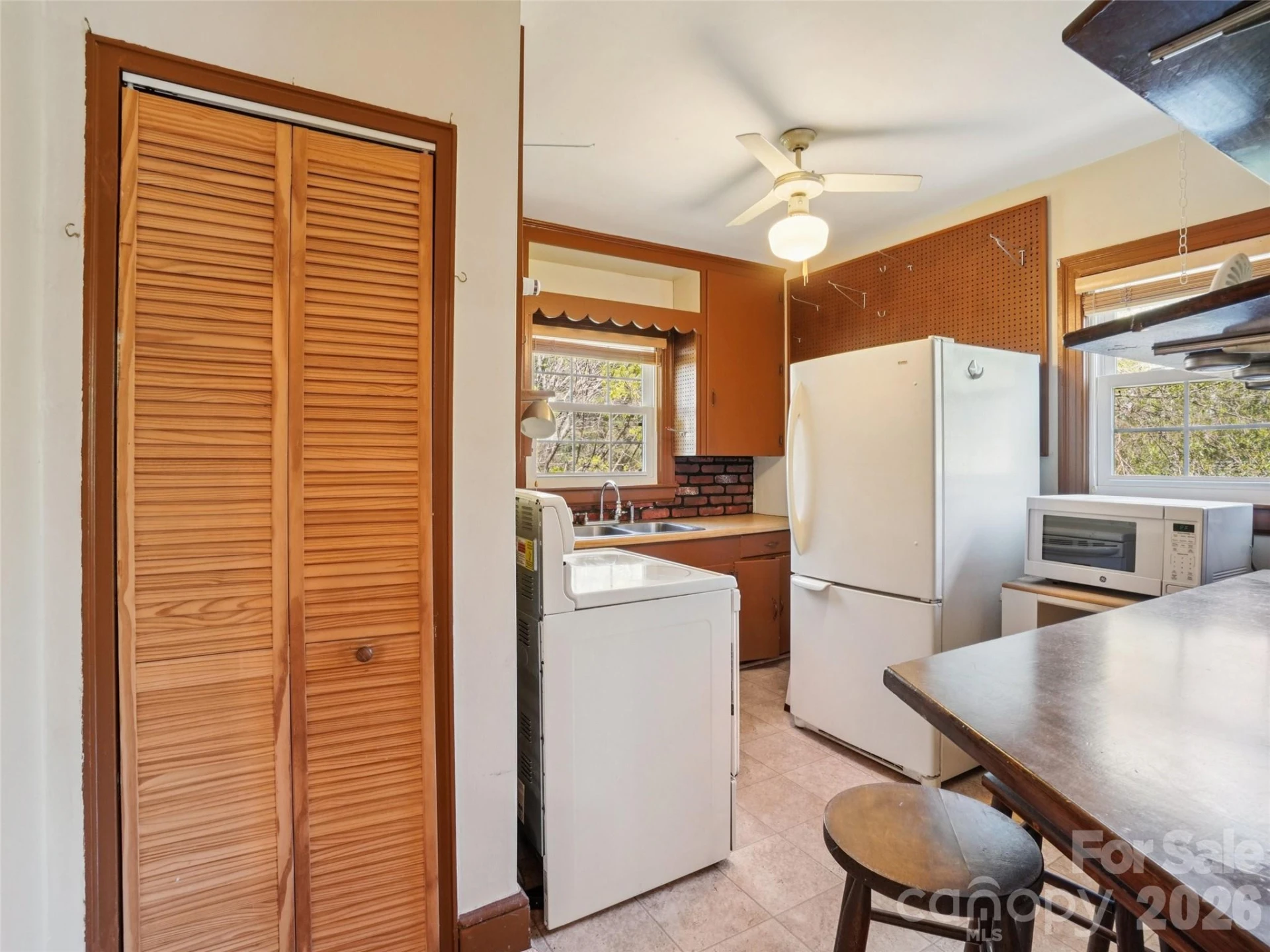 28 Kensington Drive - Photo 12